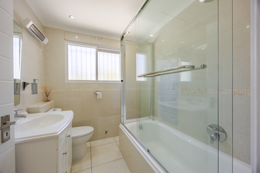 3 Bedroom Property for Sale in Kenilworth Upper Western Cape